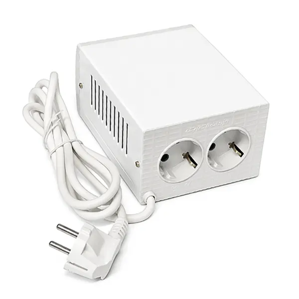 surge-protector-336-2.webp محافظ برق دو خانه یخچال فرحان الکتریک مدل 8008 کابل 1.8 متر - تصویر 1